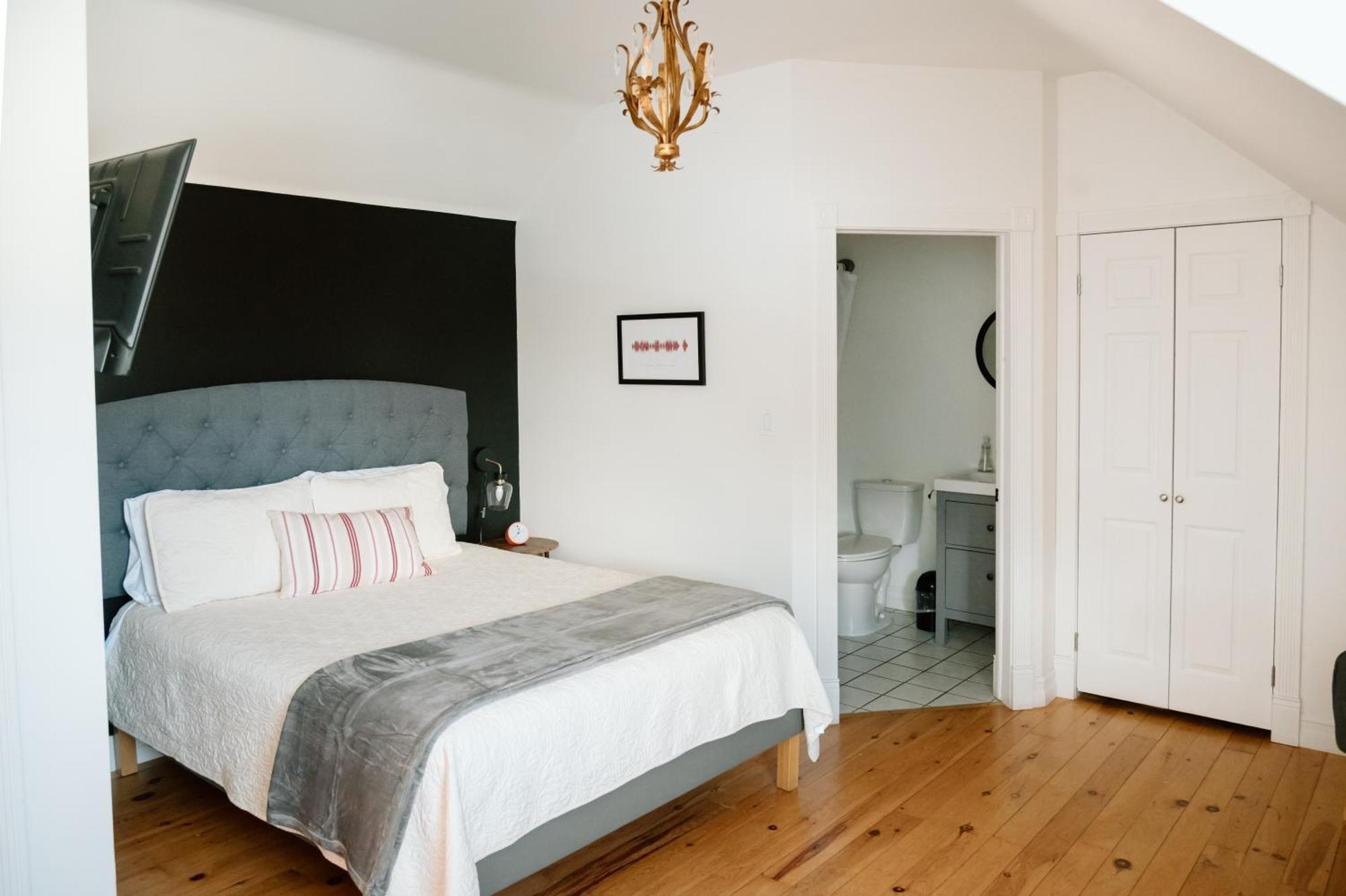 Groundswell Pub & Inn D'Escousse Экстерьер фото